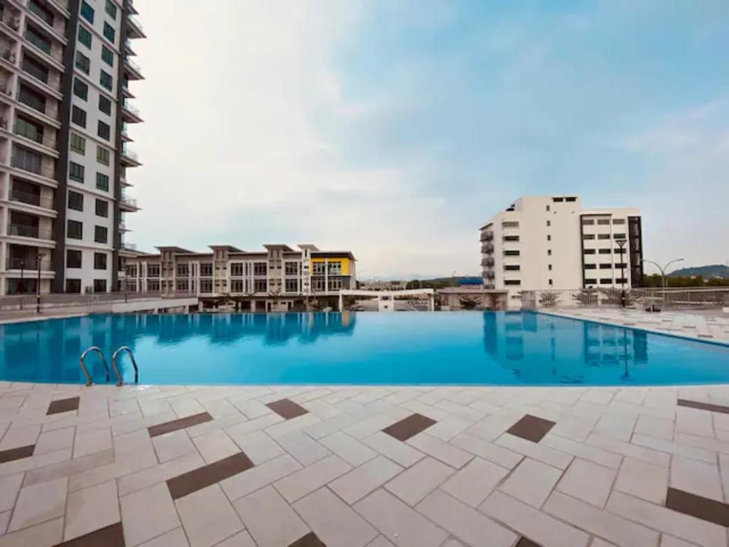 Luxurious Homestay 3Br With Pool Meru Ipoh 8 Pax Екстер'єр фото
